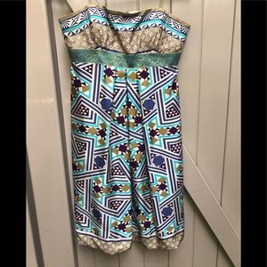 Nicole Miller 100% Silk strapless cocktail dress